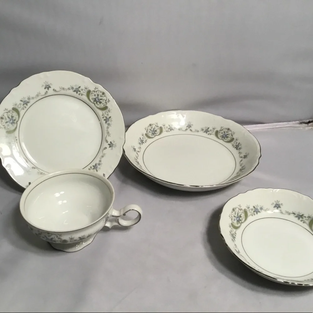 MIKASA, HERMÈS 9351‎ FINE CHINA JAPAN 4 PIECES  SETTING